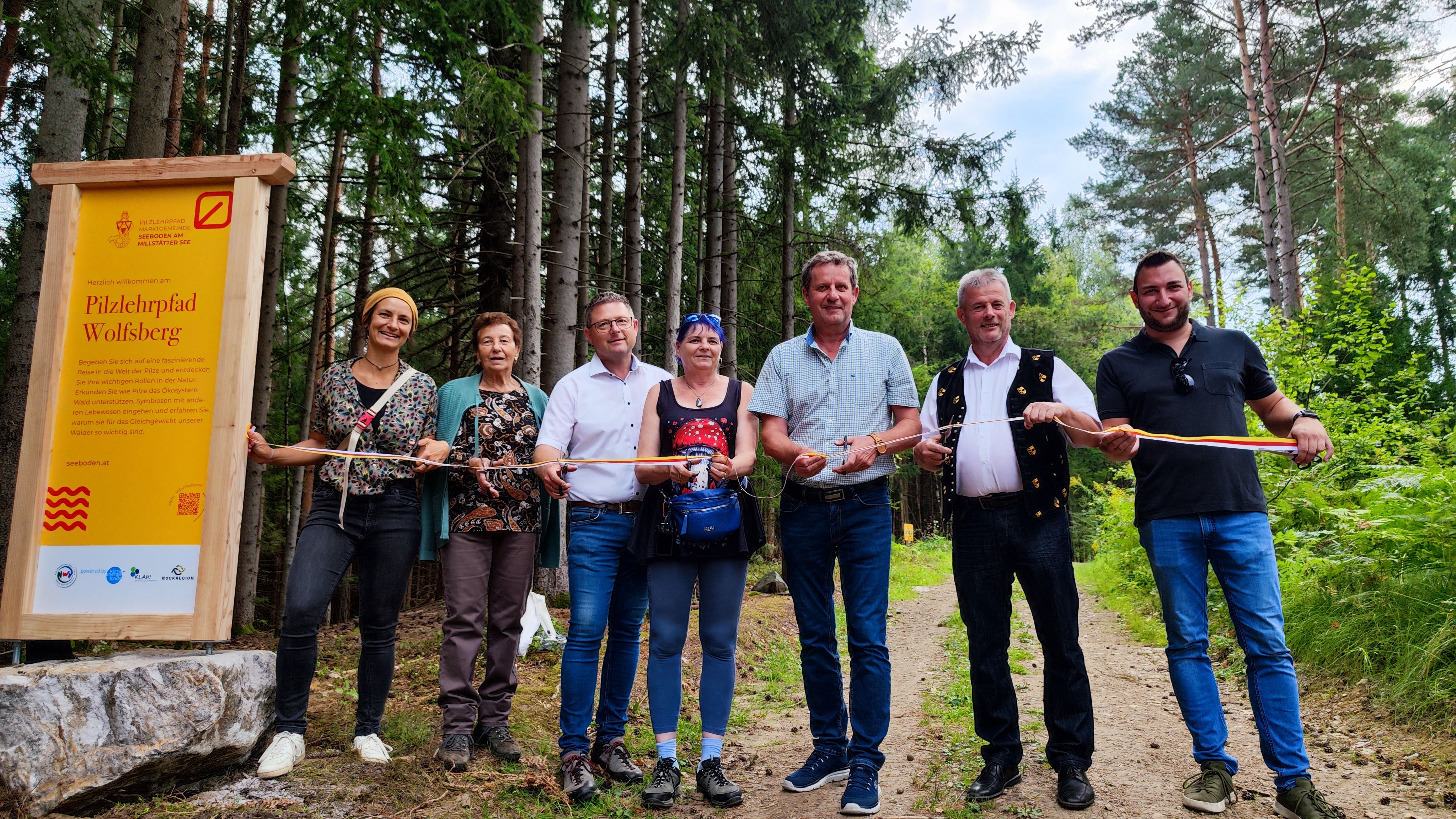 Bei der Eröffnung des Pilzlehrpfades waren folgende Personene anwesend: Franziska Weineiss von der „KLAR! Nockregion“, Hellmuth Koch  „TVB Seeboden“, Evelin Delev „Naturwissenschaftlichen Verein Kärnten“, BGM Thomas Schäfauer, GV und Initiator Horst Zwischenberger, GV Thomas Grasser