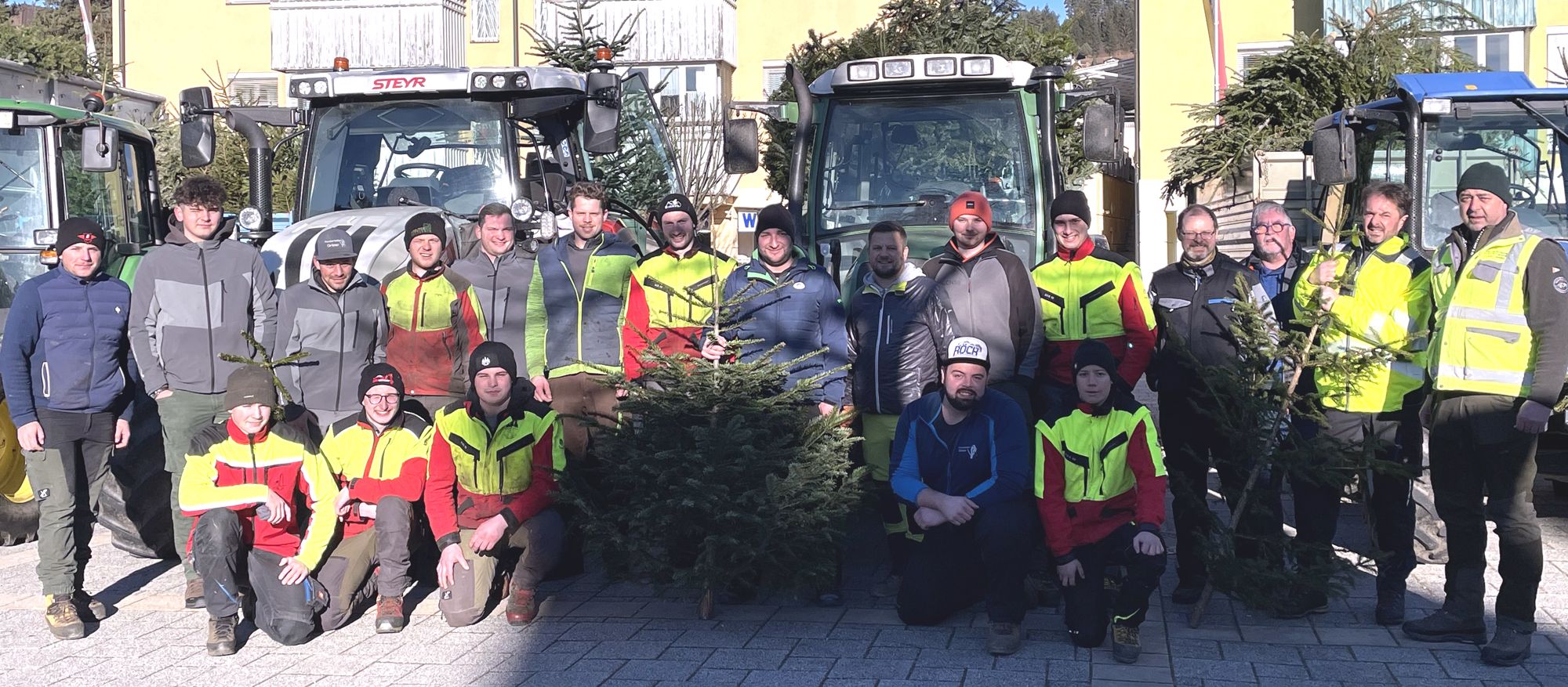 Alle Helfer der Christbaumaktion