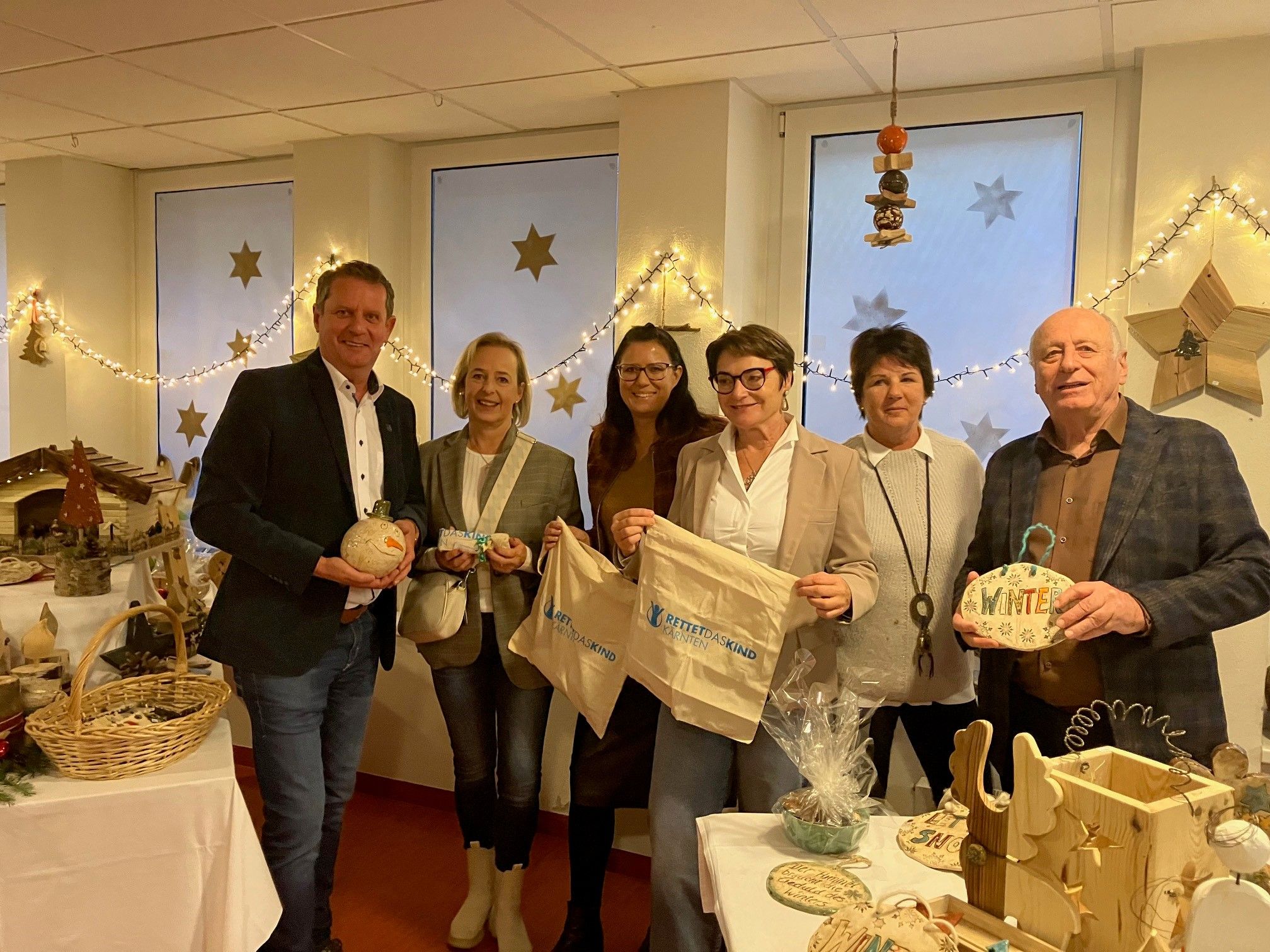 Bürgermeister Thomas Schäfauer und Dagmar Schäfauer, LRin Sara Schaar und LRin Dr. Beate Prettner, sowie von „Rettet das Kind Kärnten“ die 1. Stv. des Landesvorsitzenden Ines Obex-Mischitz und Landesvorsitzender HR Mag. Walter Ebner